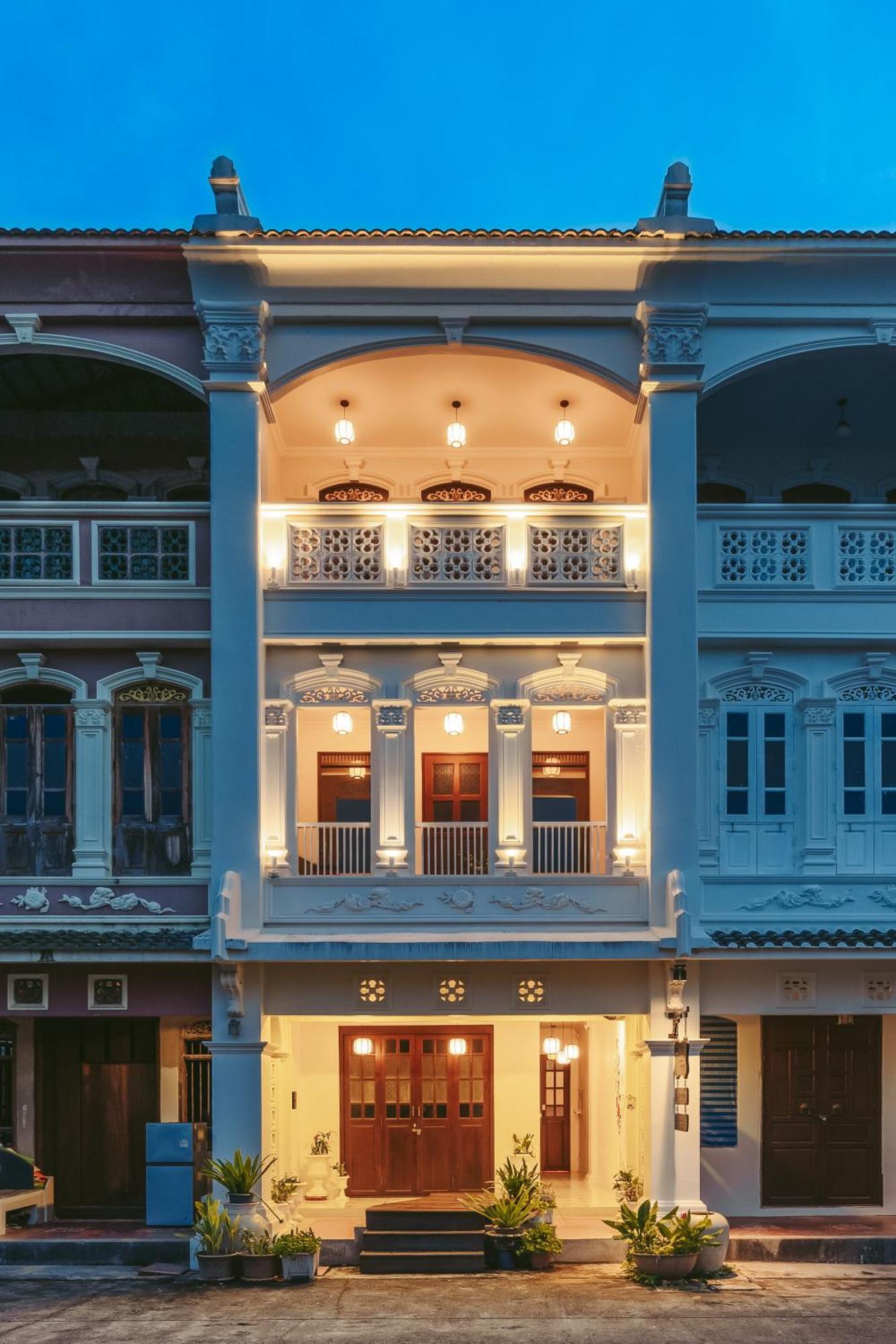 Botan Boutique Hotel Patong Екстер'єр фото