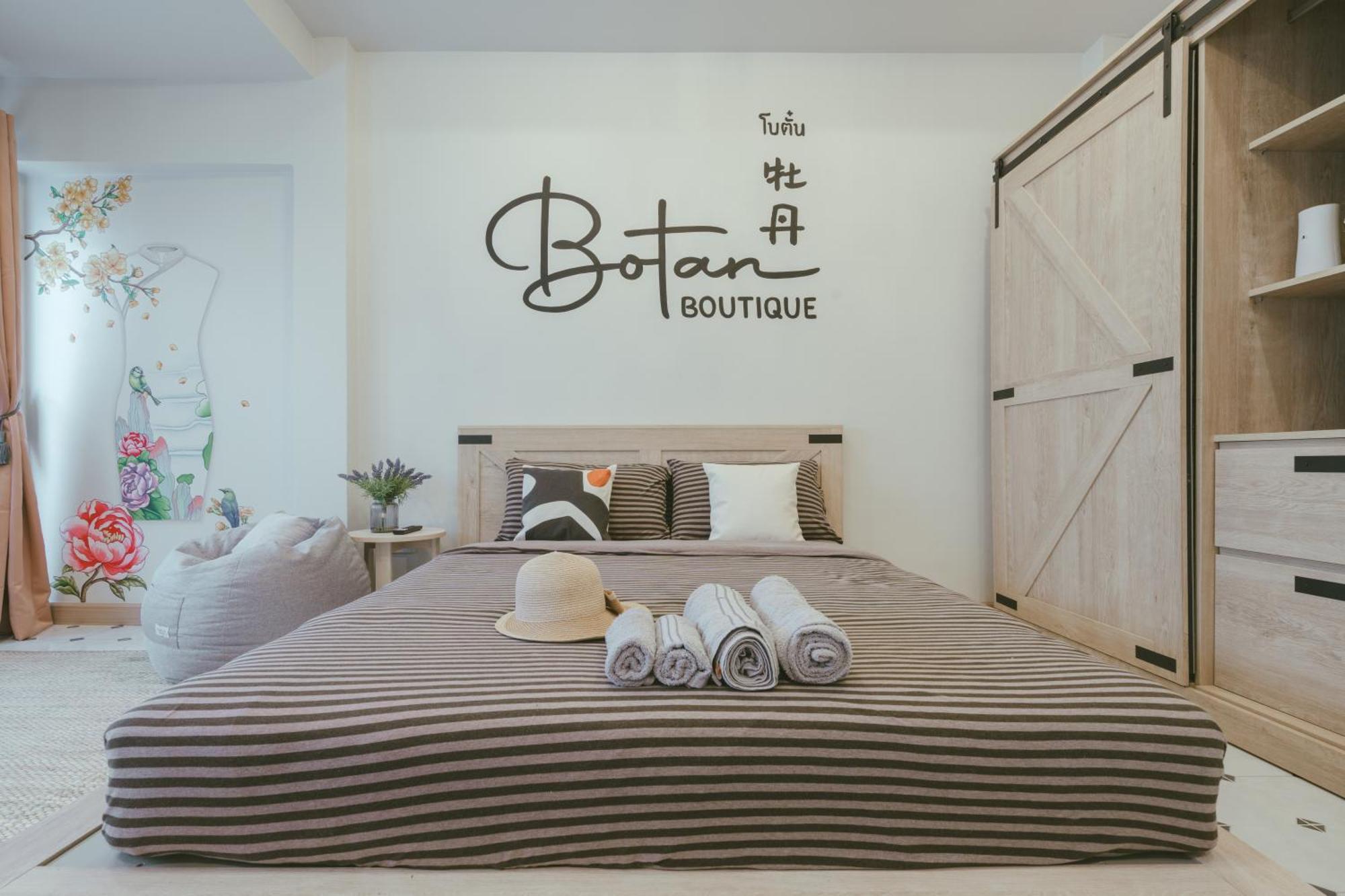 Botan Boutique Hotel Patong Екстер'єр фото