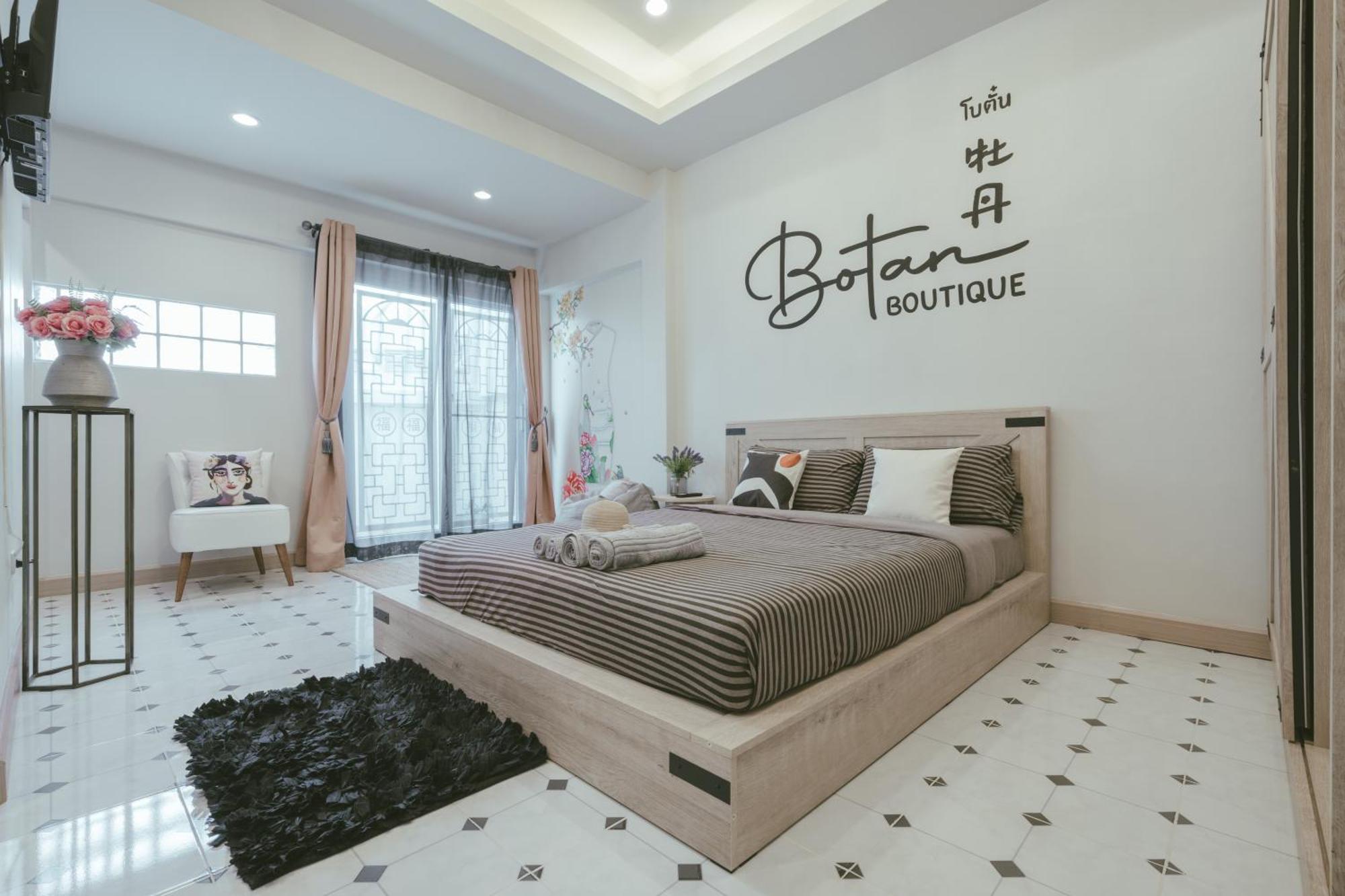Botan Boutique Hotel Patong Екстер'єр фото